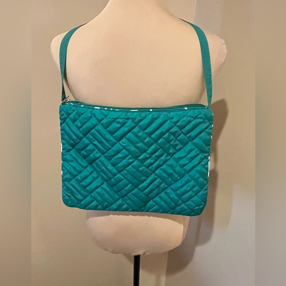 Susan Graver Kelly Green Quilted Packable Jacket with carry bag, size 1X - Picture 8 of 13